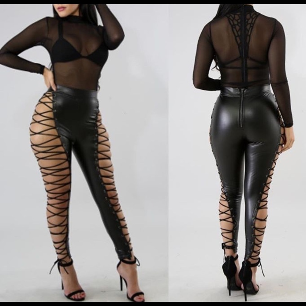 Vee's District pants